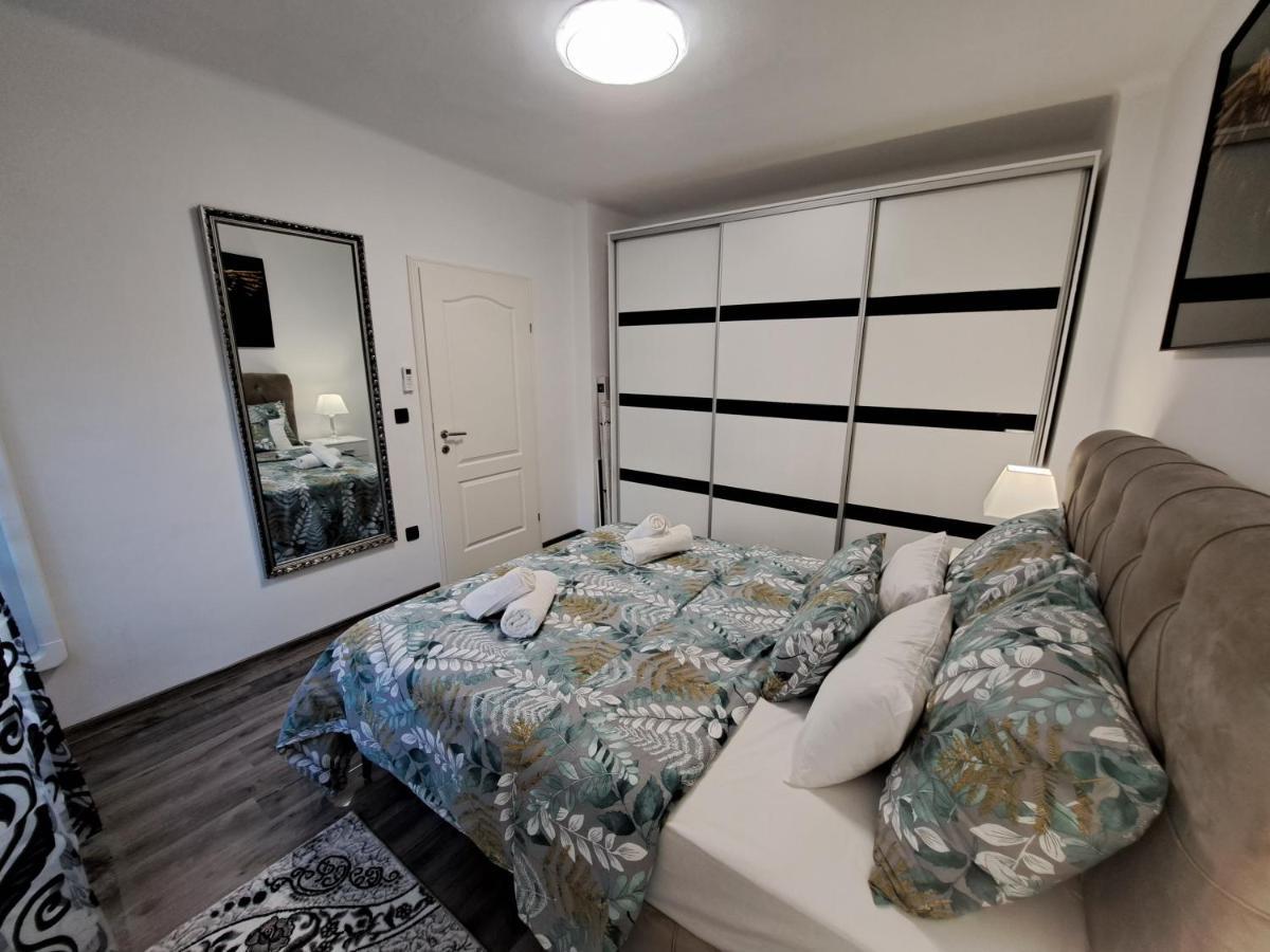 Apartment Monaco Rijeka Luaran gambar