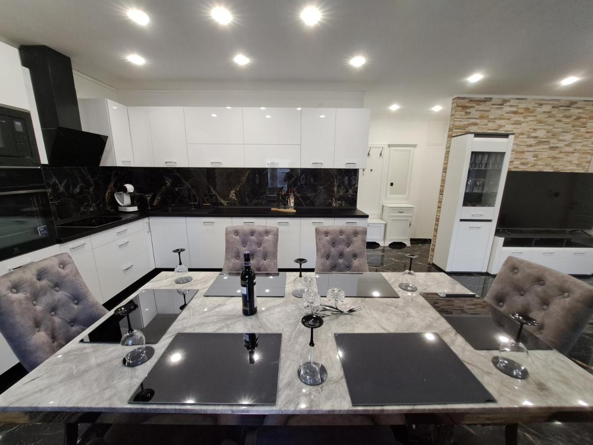 Apartment Monaco Rijeka Luaran gambar